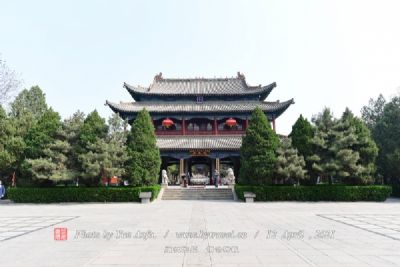 A scenic view of Xinzhou Jindong Temple