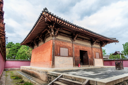 A Photographer’s Paradise: Capturing the Beauty of Xinzhou Nanchan Temple Main Hall in Shanxi