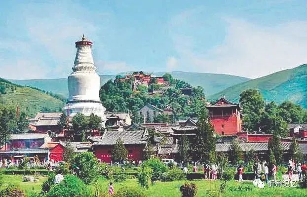 A scenic view of Xinzhou Wutaishan Zunsheng Temple