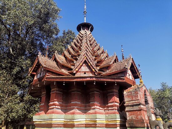 A scenic view of Xishuangbanna Jingzhen Bajiaoting