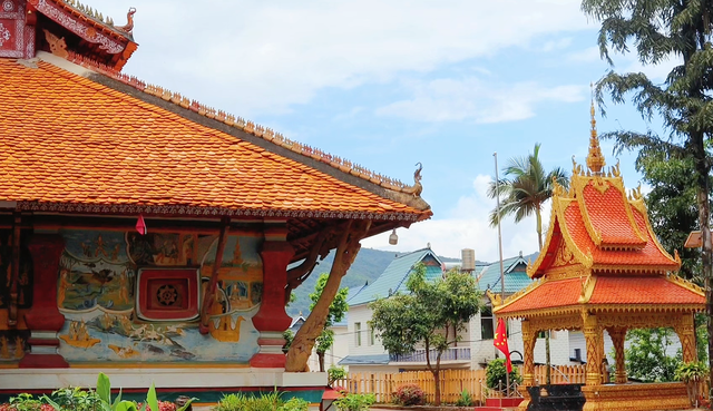 A scenic view of Xishuangbanna Manduan Fosi