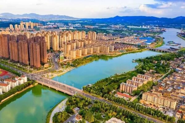 A scenic view of Yanan Qin Zhidao Yanan Section