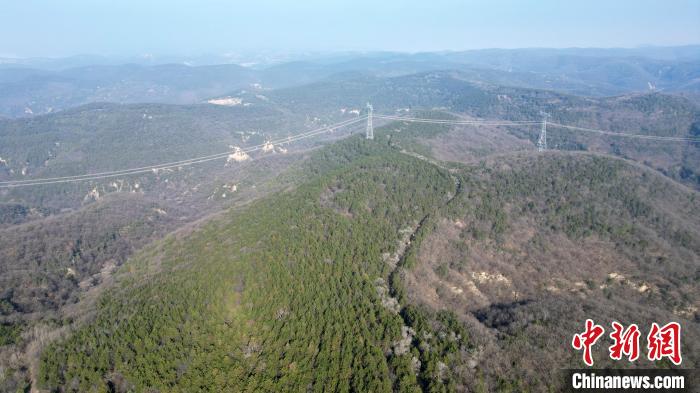A scenic view of Yanan Qin Zhidao Yanan Section