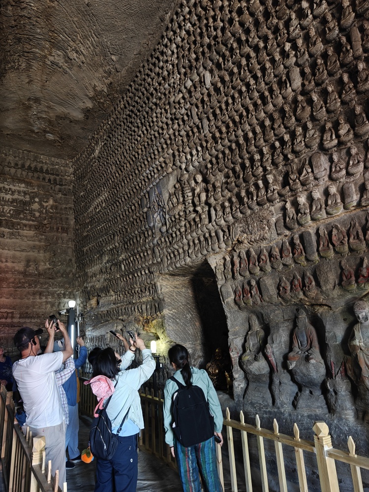 A scenic view of Yanan Qingliangshan Wanfo Cave Grottoes