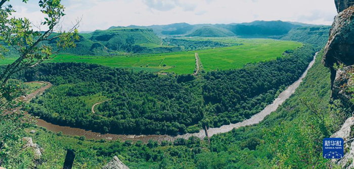 A scenic view of Yanbian Helong Dadong Yizhi