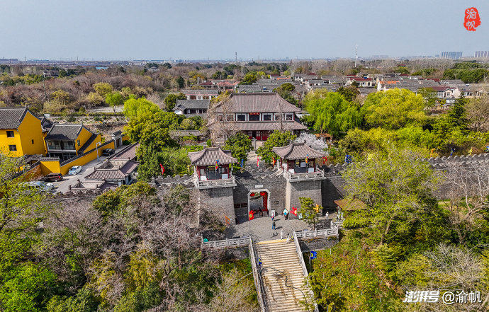 A scenic view of Yangzhou Cheng Yizhi