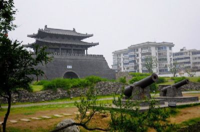 A scenic view of Yangzhou Cheng Yizhi