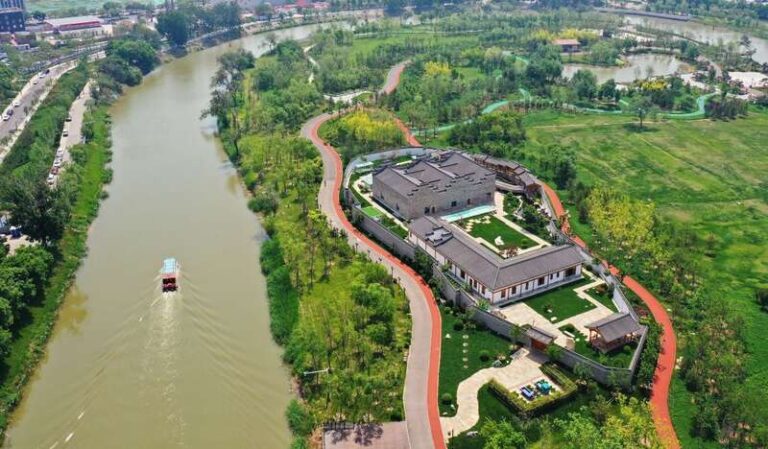 Discover the Charms of Dayunhe Subitems in Yangzhou: A Traveler’s Delight