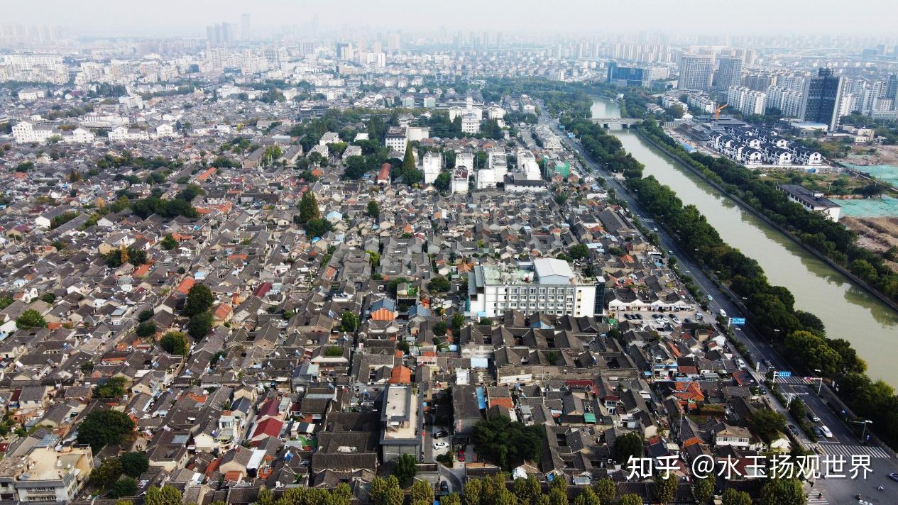 A scenic view of Yangzhou Wangshi Yanshang Zhuzhai