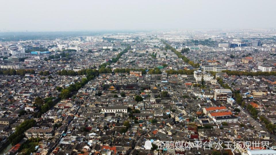 A scenic view of Yangzhou Wangshi Yanshang Zhuzhai