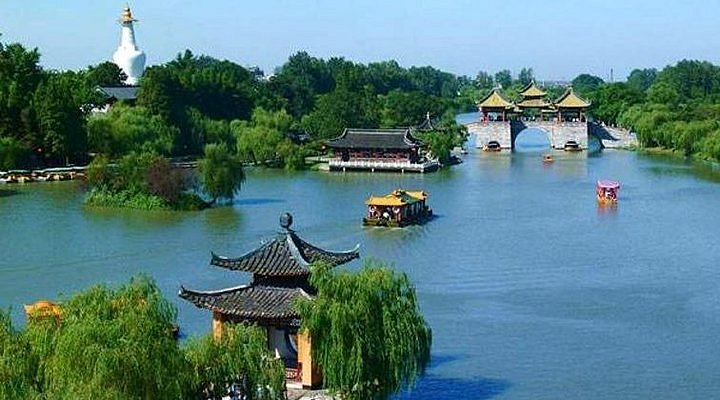 Experience Authentic Jiangsu Cuisine at Yangzhou Yipu: A Travel Guide