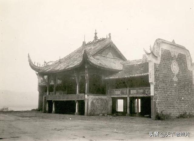 A scenic view of Yibin Lengyansi