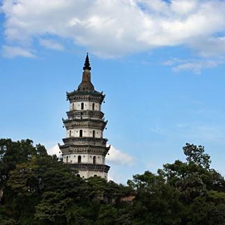 A scenic view of Yongzhou Huilongta