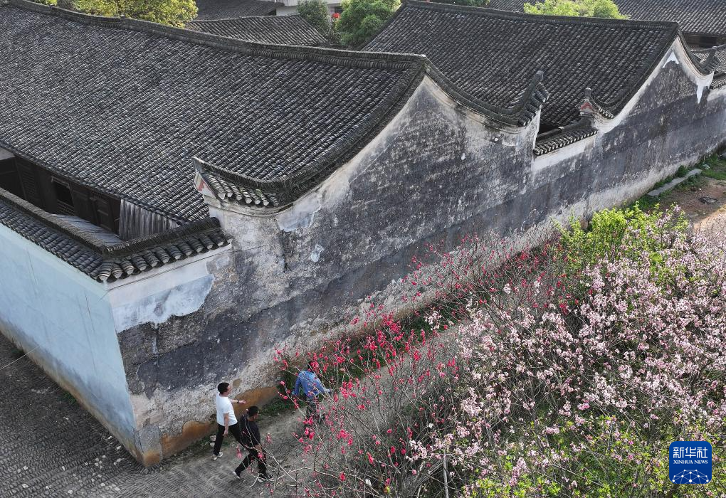 A scenic view of Yongzhou Jianyantou Zhoujia Dayuan Gujianzhuqun
