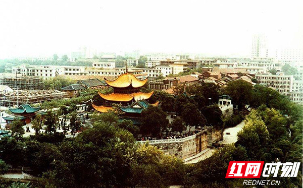 A scenic view of Yueyang Yueyanglou