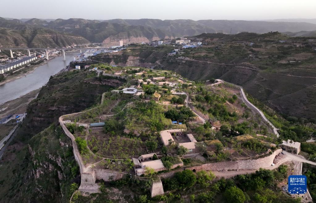 A scenic view of Yulin Wubao Stone City