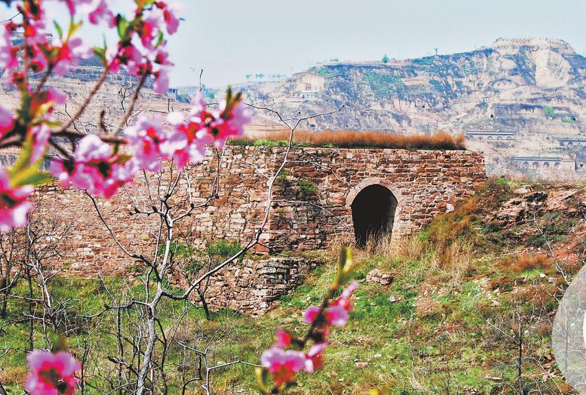 A scenic view of Yulin Wubao Stone City