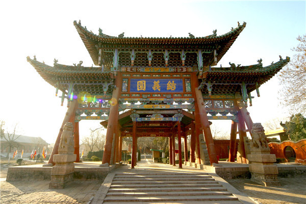A scenic view of Yuncheng Guangwang Temple