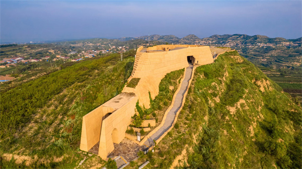 A scenic view of Yuncheng Huanghe Zhandao Site