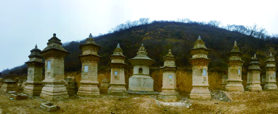 A scenic view of Yuncheng Qiyan Temple Pagoda Forest