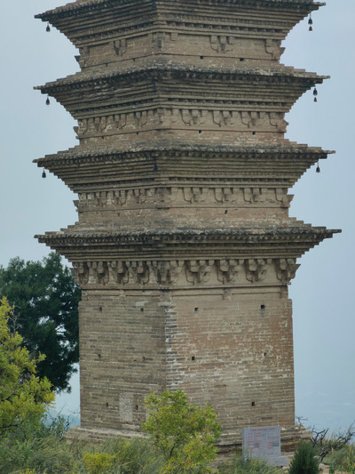A scenic view of Yuncheng Wanrong Hanquan Pagoda