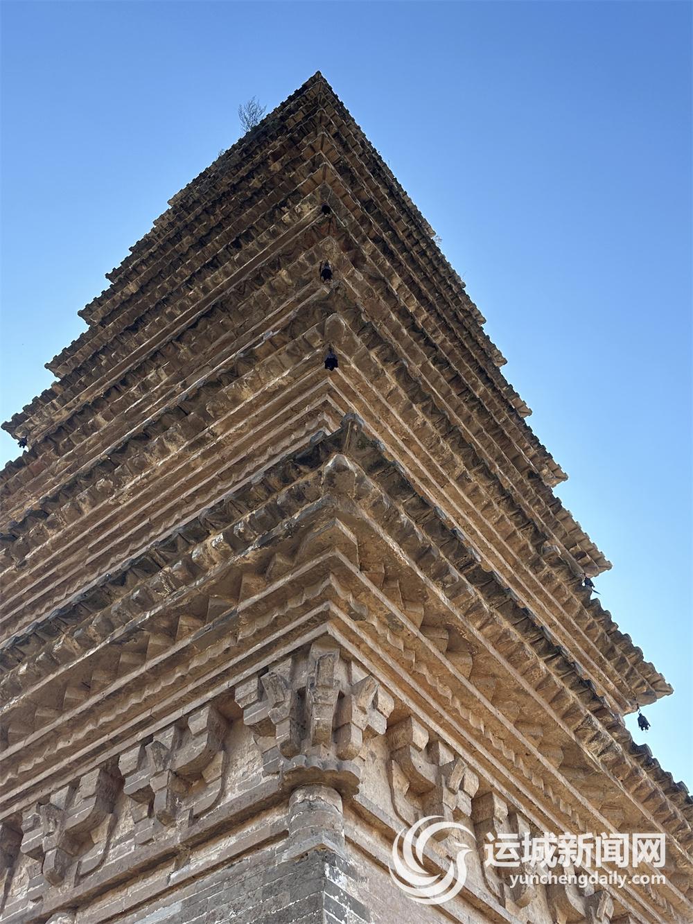 A scenic view of Yuncheng Wanrong Hanquan Pagoda