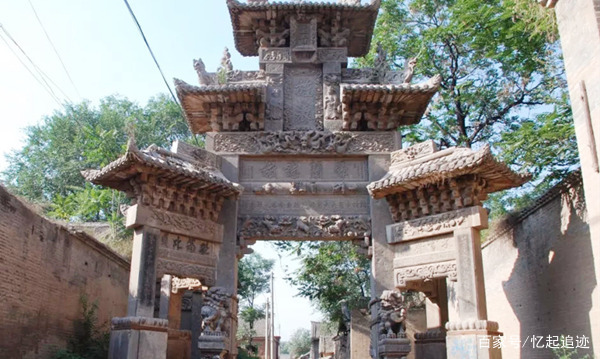 A scenic view of Yuncheng Xuexuan Family Temple And Tomb