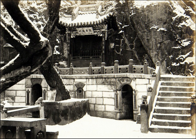 A scenic view of Zhangjiakou Gucheng Temple Chongguang Pagoda