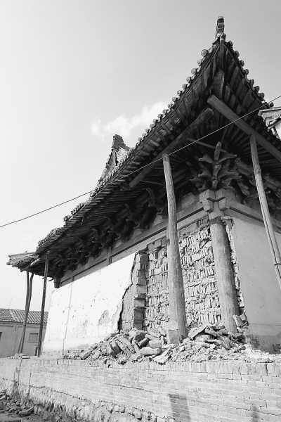 A scenic view of Zhangjiakou Nuanquan Huayan Temple