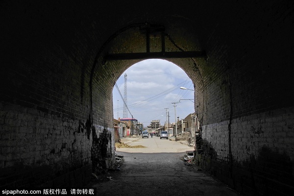 A scenic view of Zhangjiakou Ximalin Yuhuang Pavilion