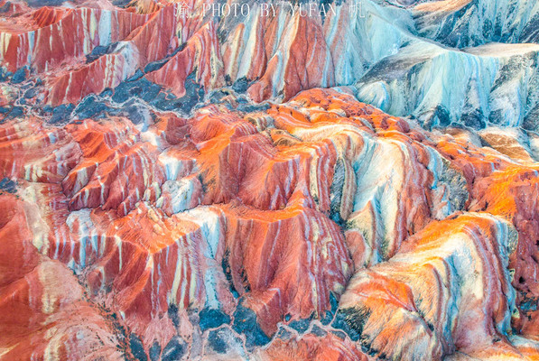 A scenic view of Zhangye Xihuishan Yizhi