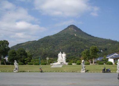 A scenic view of Zhangzhou Chenzheng Mu He Chenyuanguang Mu