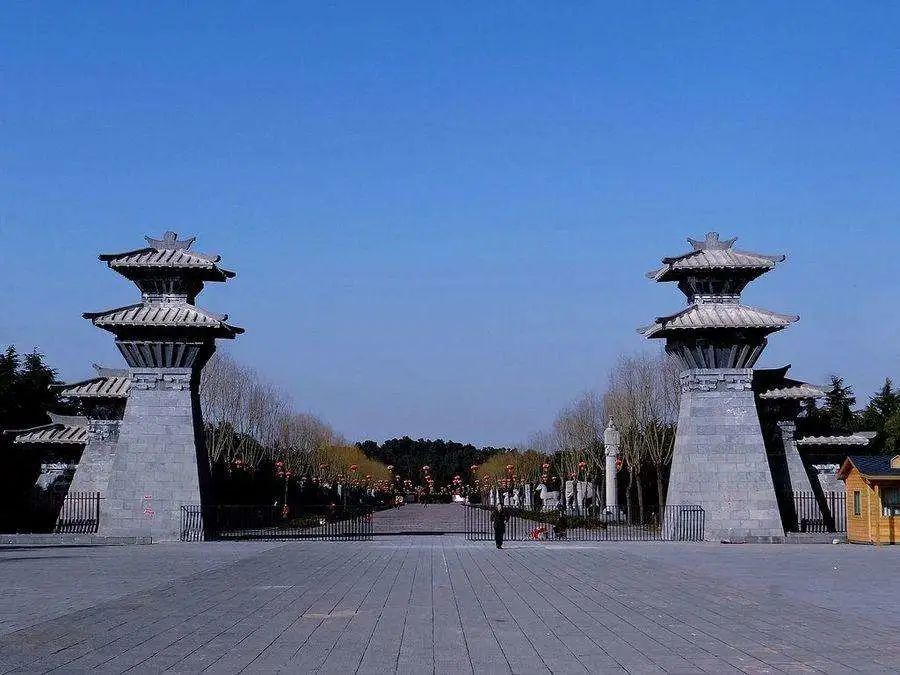 A scenic view of Zhengzhou Qimuque