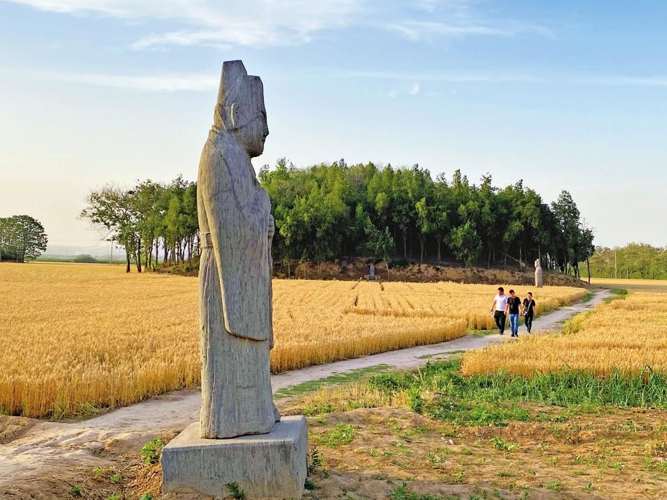 A scenic view of Zhengzhou Yongling Yonganling