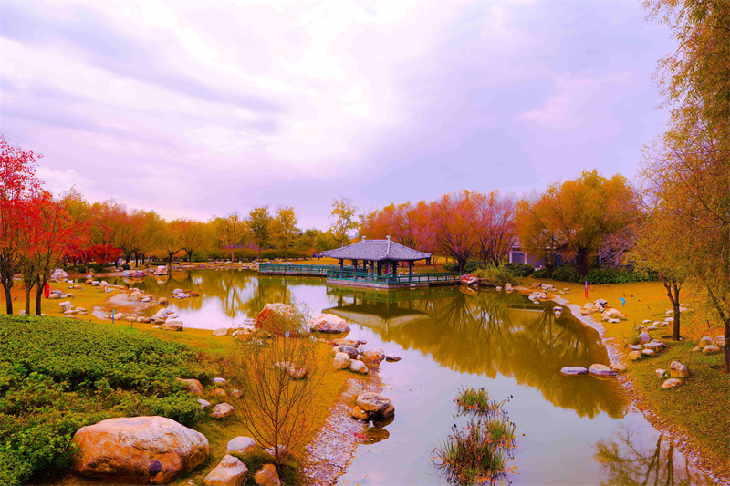 A scenic view of Zhengzhou Yuanlinggucheng