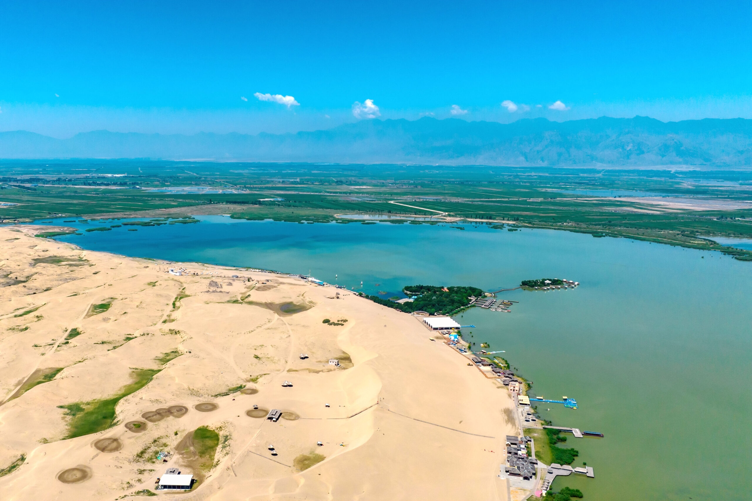 A scenic view of Zhongwei Mingshazhou Ta